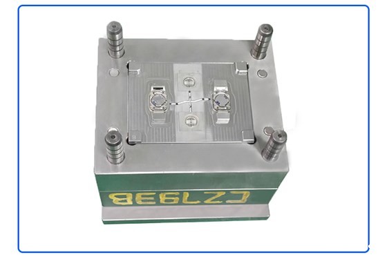 智能手表模具加工案例CZ793B 小型注塑模具价格