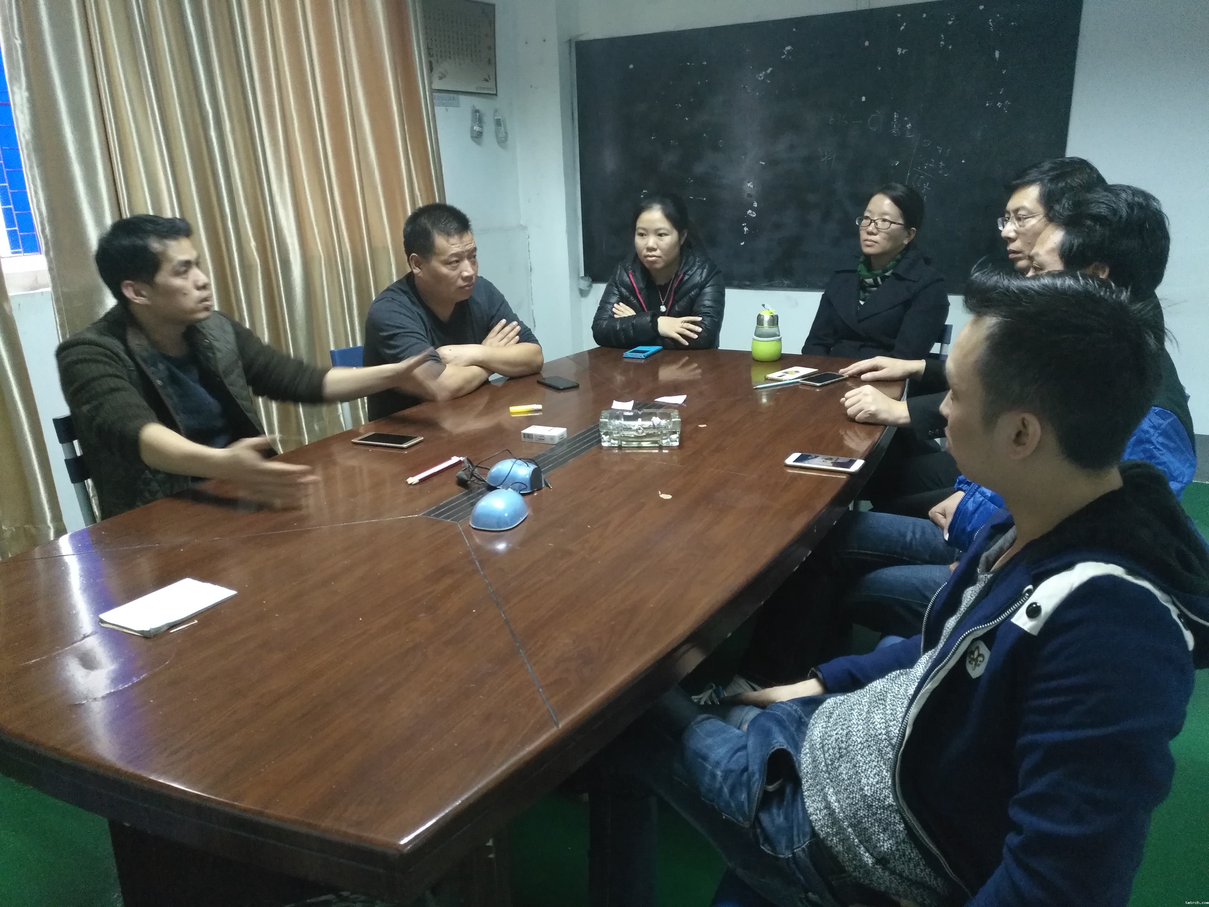 创智塑胶模具厂