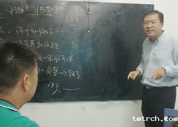 深圳塑胶模具厂