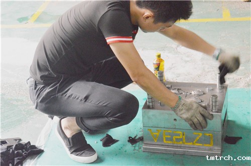 汽车注塑模具加工 汽车注塑模具加工