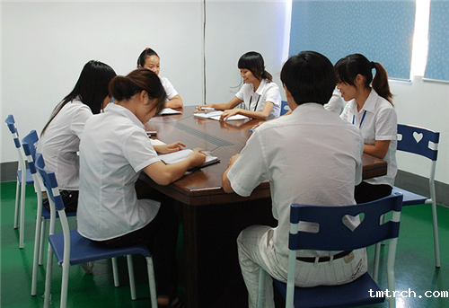 外壳注塑模具厂