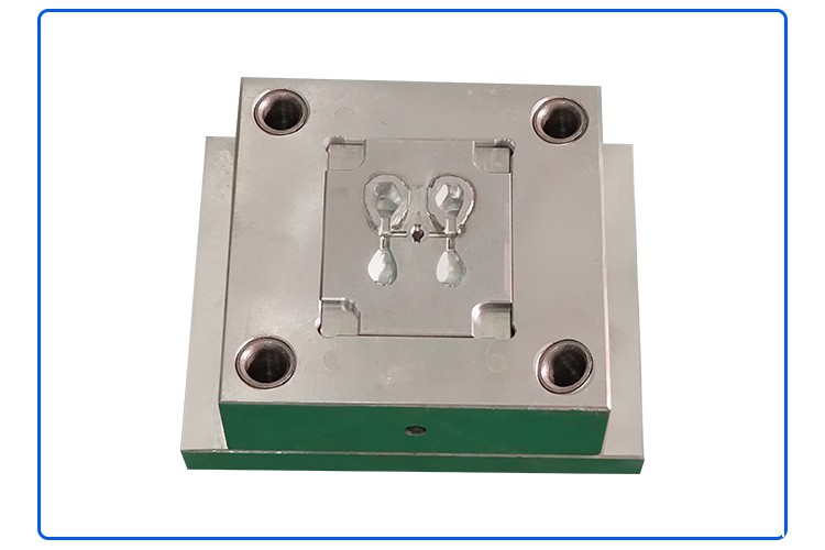 蓝牙耳机模具加工案例CZ805B 生产塑料模具